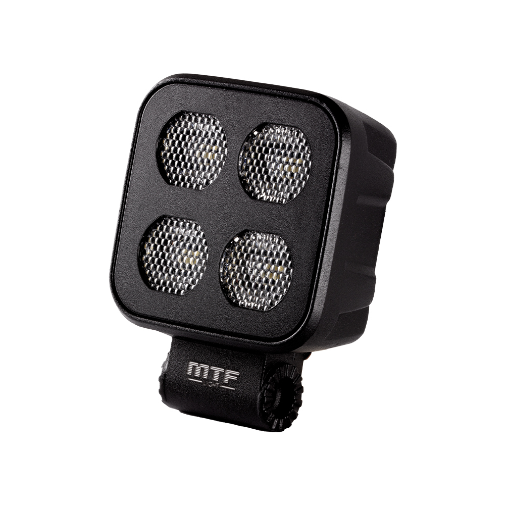 Прожектор светодиодный MTF LIGHT серия MAXIMUM BLACK 12-36V, 20W, 2000lm, ECE R10, квадратный, шт.